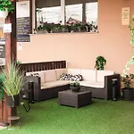 Timon Hotel Vecses